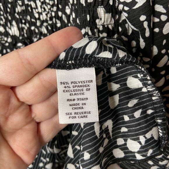 Fever Black White Dot Print Smocked Ruffled 3/4 Sleeve Top Women Medium New Mono - Picture 7 of 9
